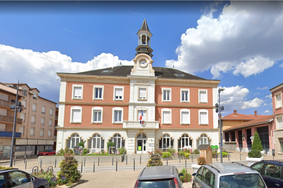 Mairie de La Ricamarie - Rénovation et démoussage de toiture par HDC Rénov Habitat