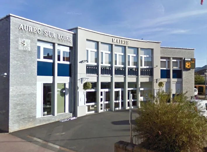 Mairie d'Aurec-sur-Loire - Expertise, démoussage et travaux de toiture par HDC Rénov Habitat
