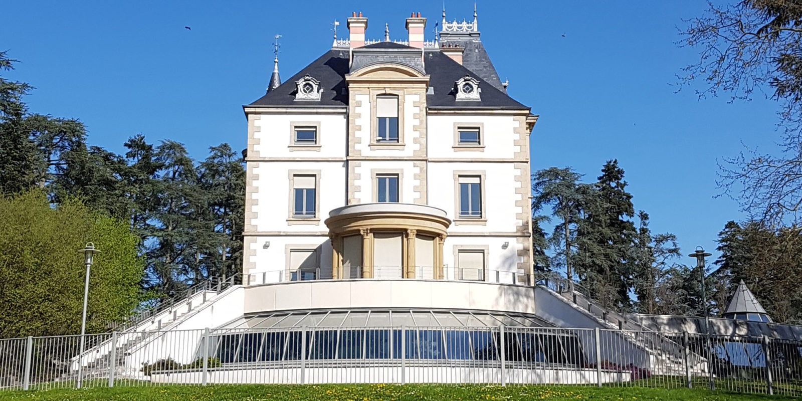 Mairie d'Andrézieux-Bouthéon - Analyse de toiture par HDC Rénov Habitat