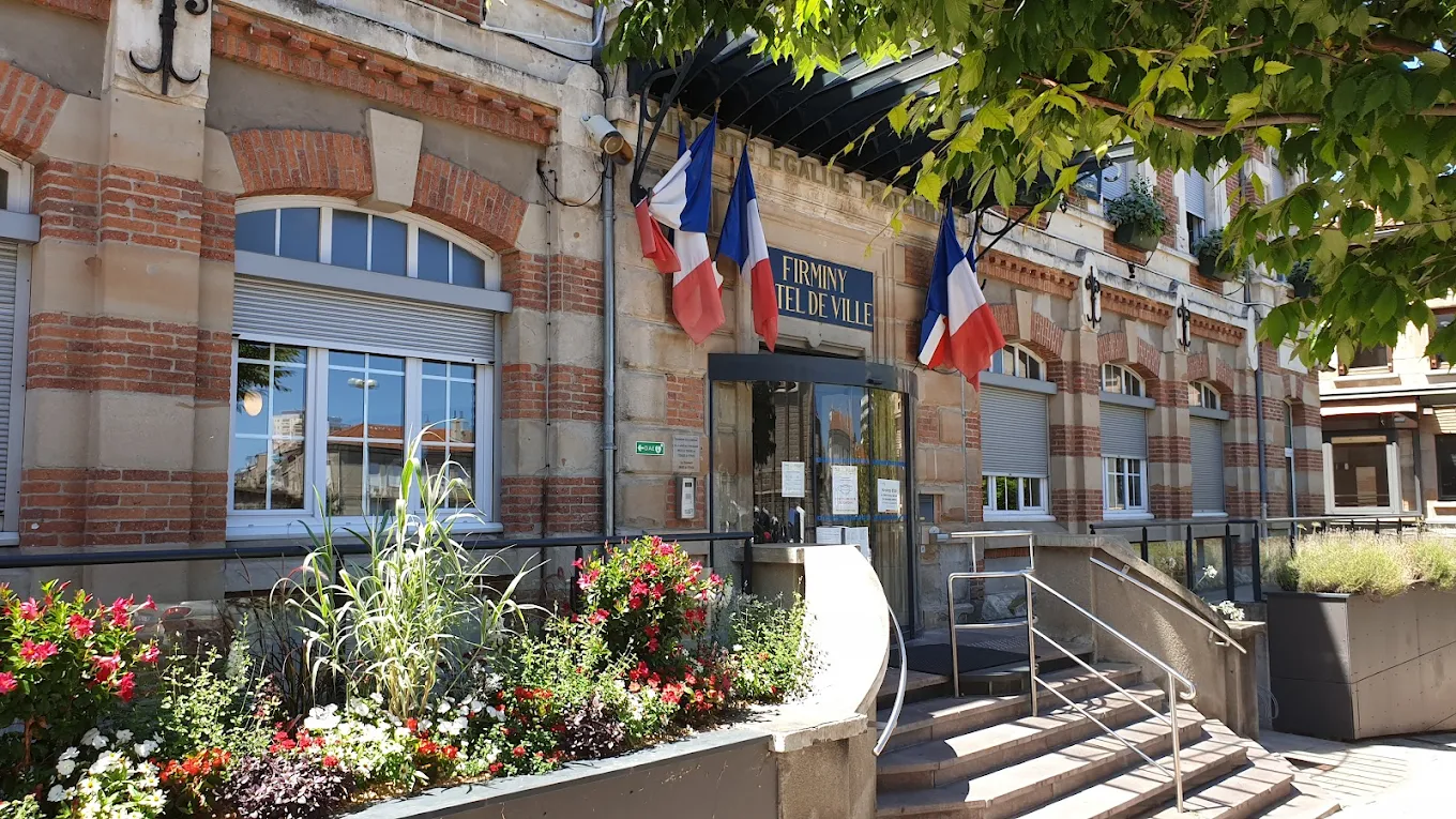 Mairie de Firminy - Travaux de couverture par HDC Rénov Habitat
